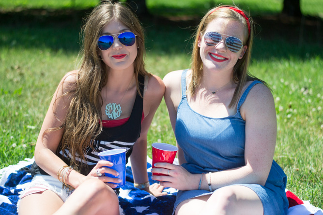 What to Wear to a Country Concert by Charleston fashion blogger Kelsey of Chasing Cinderella