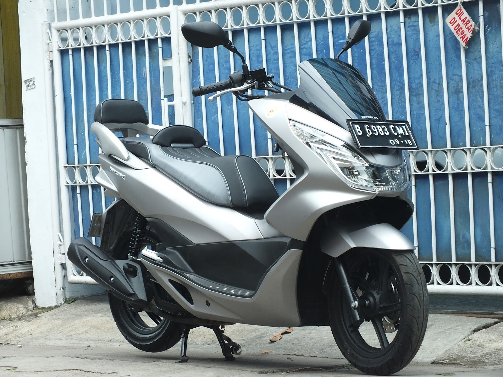 Modifikasi JOK MOTOR: JOK HONDA PCX ALL NEW Model MOMO DESIGNS Pesanan