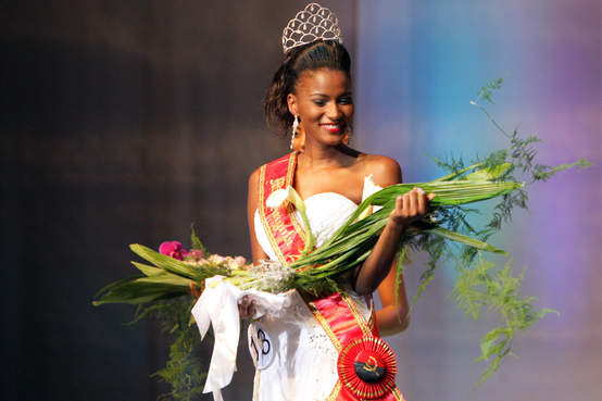 Beauty And Secret Leila Lopes Crowned Miss Angola