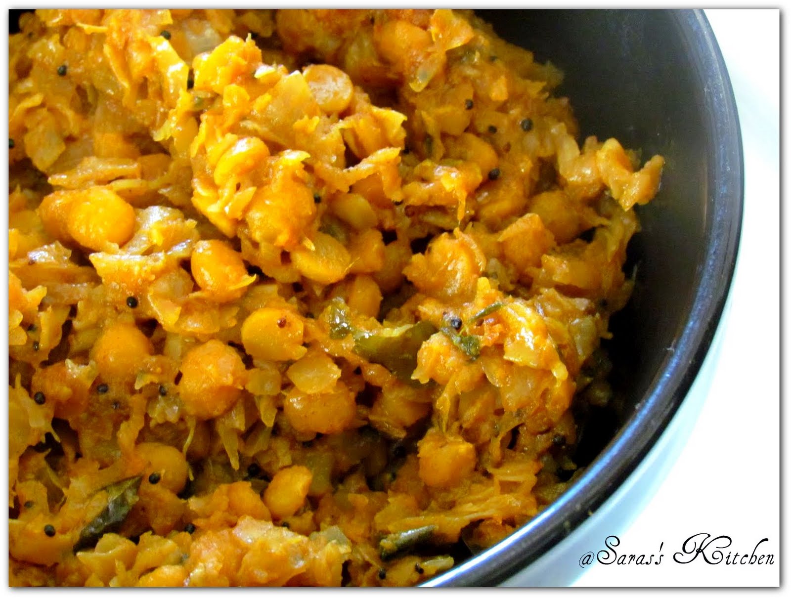Cabbage Channa Dhal Curry / Muttaigoes Kadalai paruppu poriyal