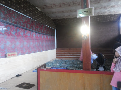 mushola di kampung coklat