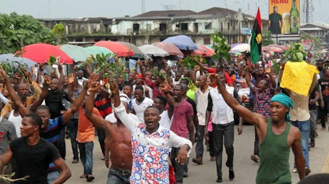 Biafra protesters kill policeman, throw 2 officers into River Niger