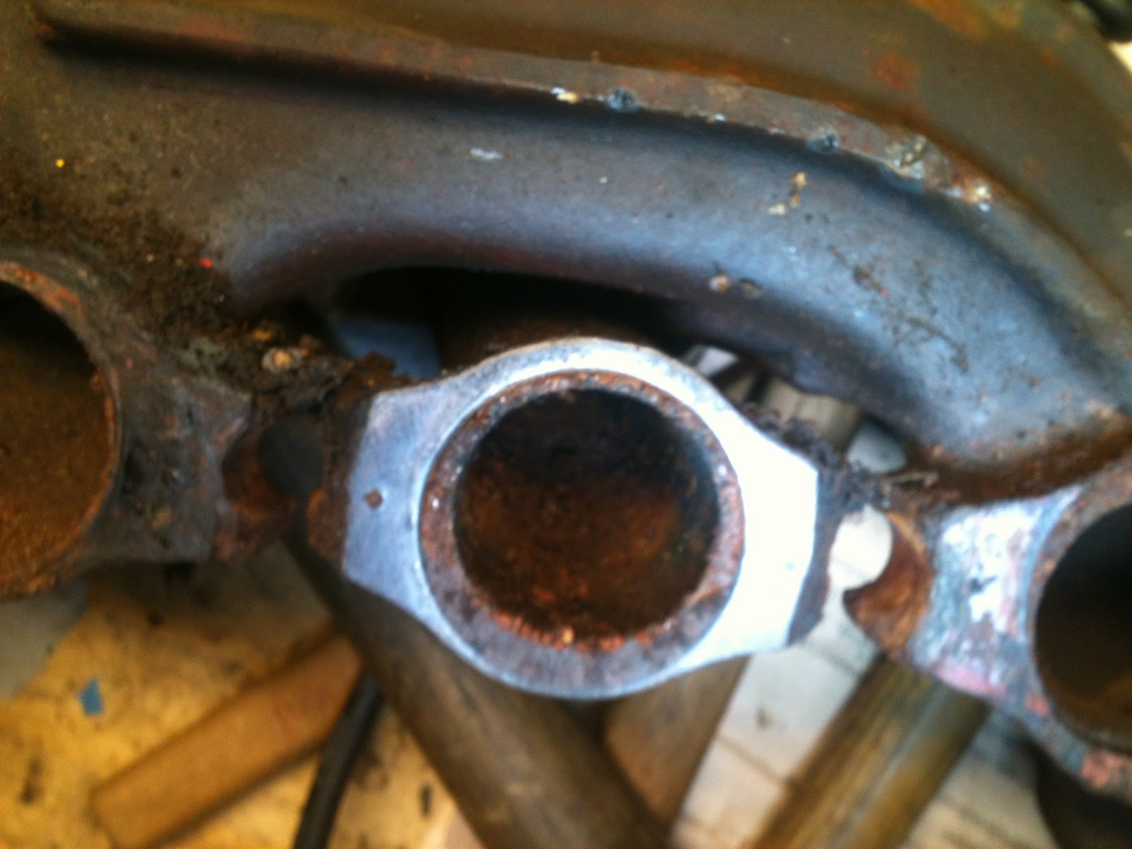 Dannerrs blog How to screw off stuck manifold nuts.