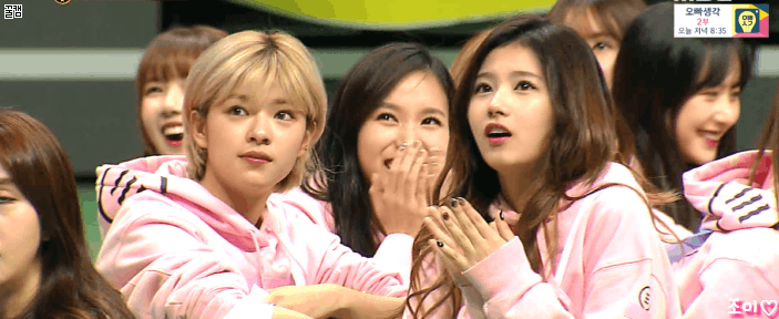 사나 그리고 모모.gif | 인스티즈