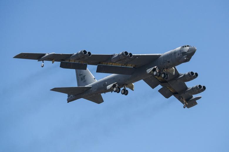 Why America's Enemies Still Fear the B-52 Bomber - LEKULE