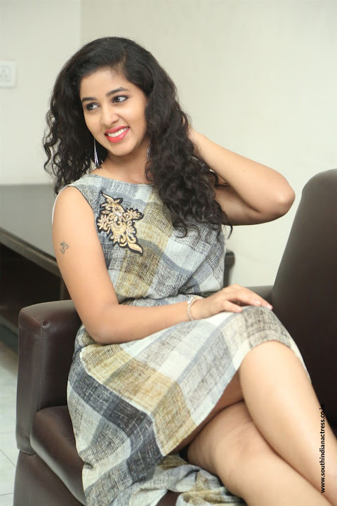 Pavani Reddy hot photos