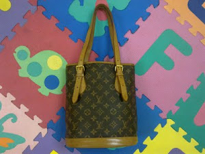 Louis Vuitton Monogram Petite Bucket Bag(SOLD)