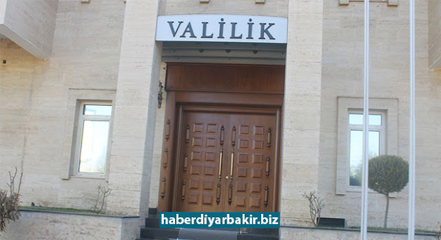 Diyarbakır Valiliğinden Pervin Buldan açıklaması DİYARBAKIR-Bugün akşam saatlerinde bazı sosyal medya ve yayın organlarında çıkan HDP İstanbul Milletvekili ve TBMM Başkanı Pervin Buldan'ın gözaltına alındığı haberlerle ilişkin Diyarbakır Valiliğinden açıklama yapıldı.