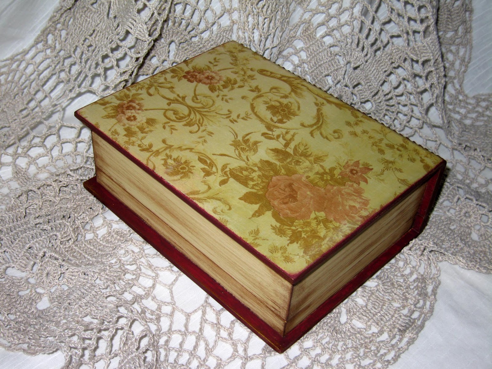 Шкатулка в виде книги своими руками из картона