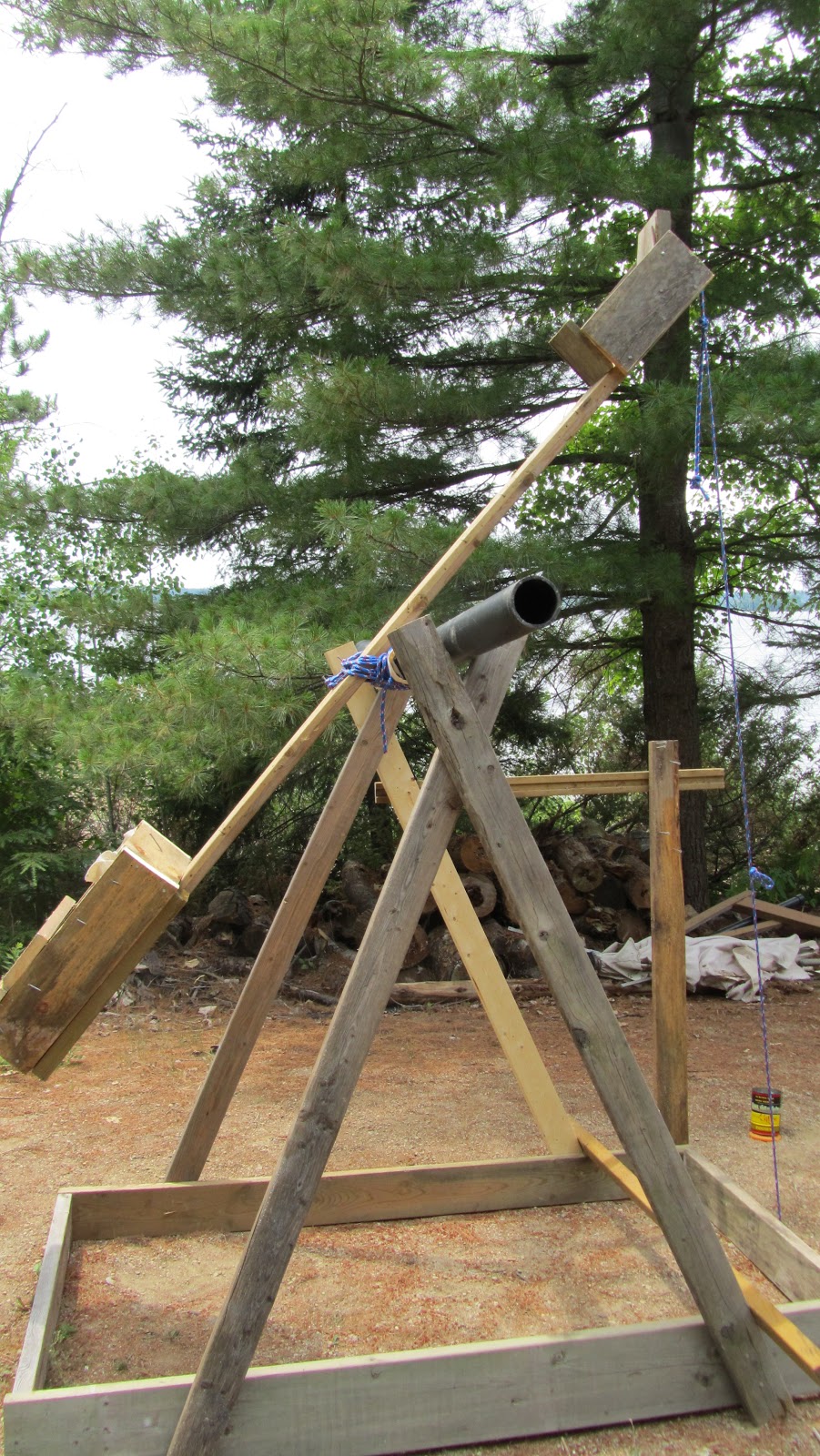 Stup1dN00bs Homemade Catapult!