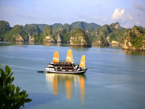 Các tuyến và phí tham quan tại vịnh Hạ Long