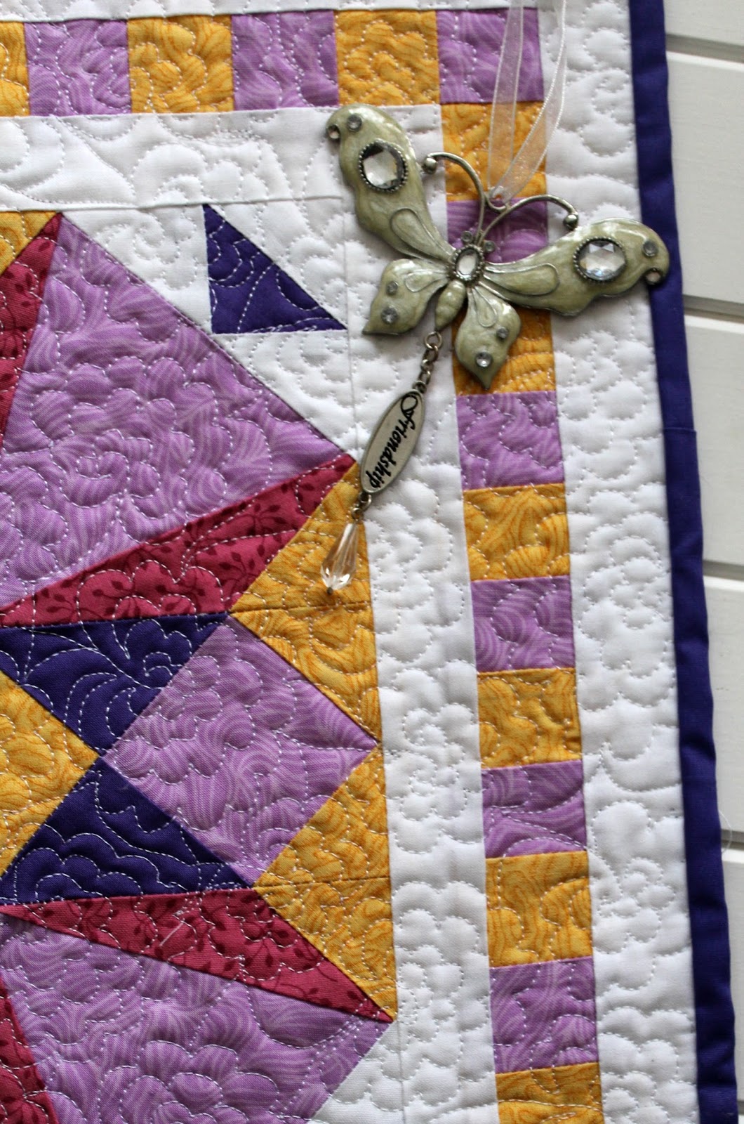 Wings Mini Quilt + Your Free August 2016 Calendar Threadbare Creations