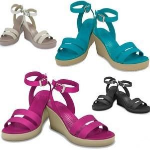 Model Sepatu Sandal Crocs Wanita Modis dan Trendy Model Sepatu Sandal Crocs Wanita Modis dan Trendy