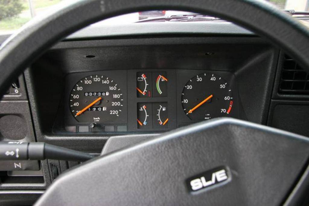 Painel Para Monza 89 Completo Monza SL/E 1989 1.8: Fotos, Consumo E