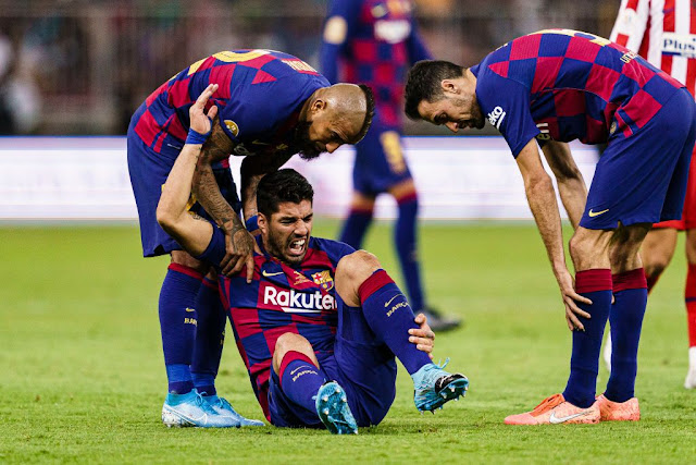 اصابة سواريز في مباراة اتلتيكو مدريد وقد تدخل برشلونة في ميركاتو يناير إصابة سواريز قد تجبر برشلونة على دخول ميركاتو يناير