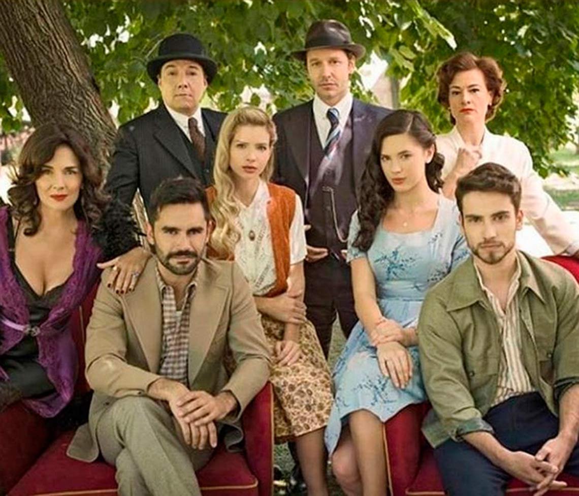 ELSA BRAGATO "ARGENTINA TIERRA DE AMOR Y VENGANZA", CRÍTICA