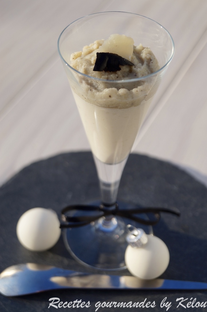 Panna cotta à la truffe et à l'artichaut