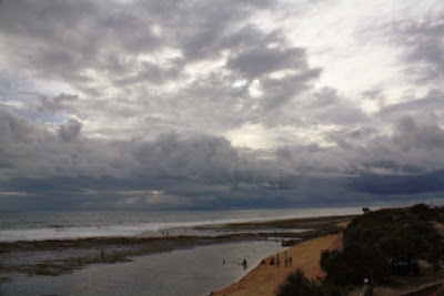 Panorama di Pantai Sayang Heulang dari Gardu Pandang Panorama di Pantai Sayang Heulang dari Gardu Pandang