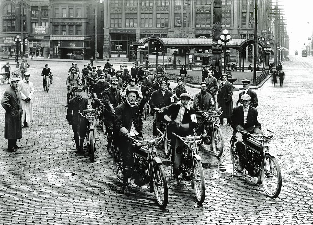 MOTOS en NOIR & BLANC - Page 11 Seattle%2Bin%2Bthe%2B1910s%2B%25282%2529