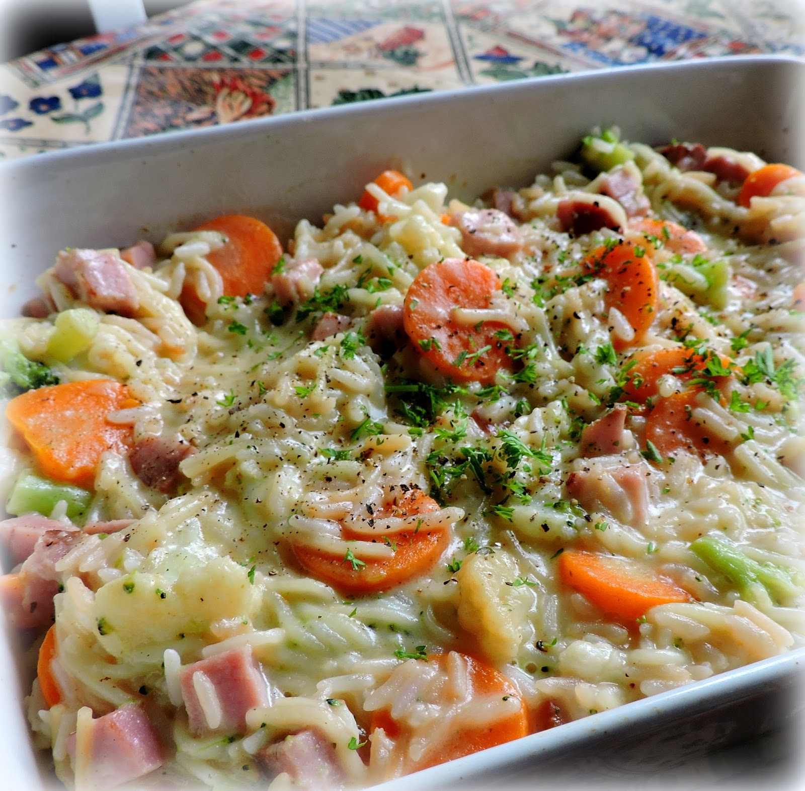 The English Kitchen Cheesy Ham and Vegetable Rice
