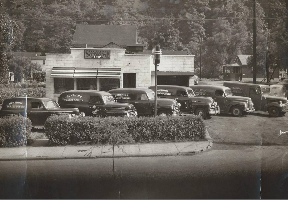 Vintage Johnstown Sunshine Shop
