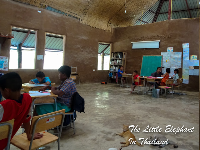 Hill-tribe school in Nan, North Thailand Hill-tribe school in Nan - Thailand
