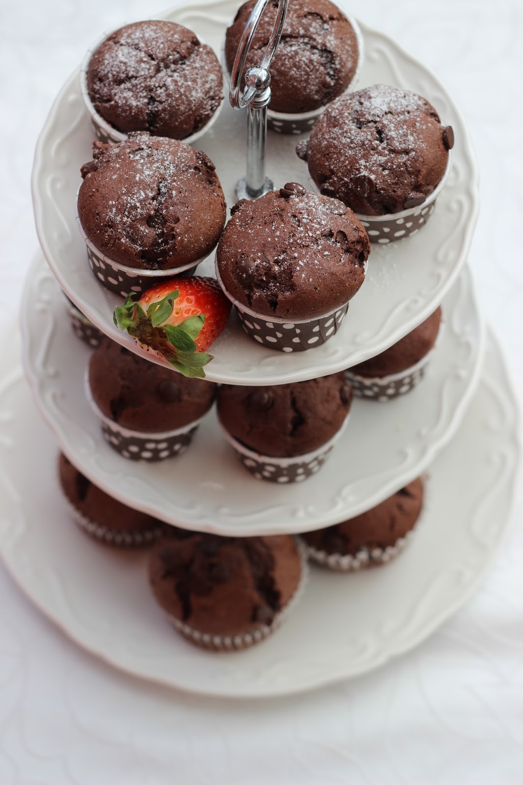Schokoladen Muffins mit Schokostückchen