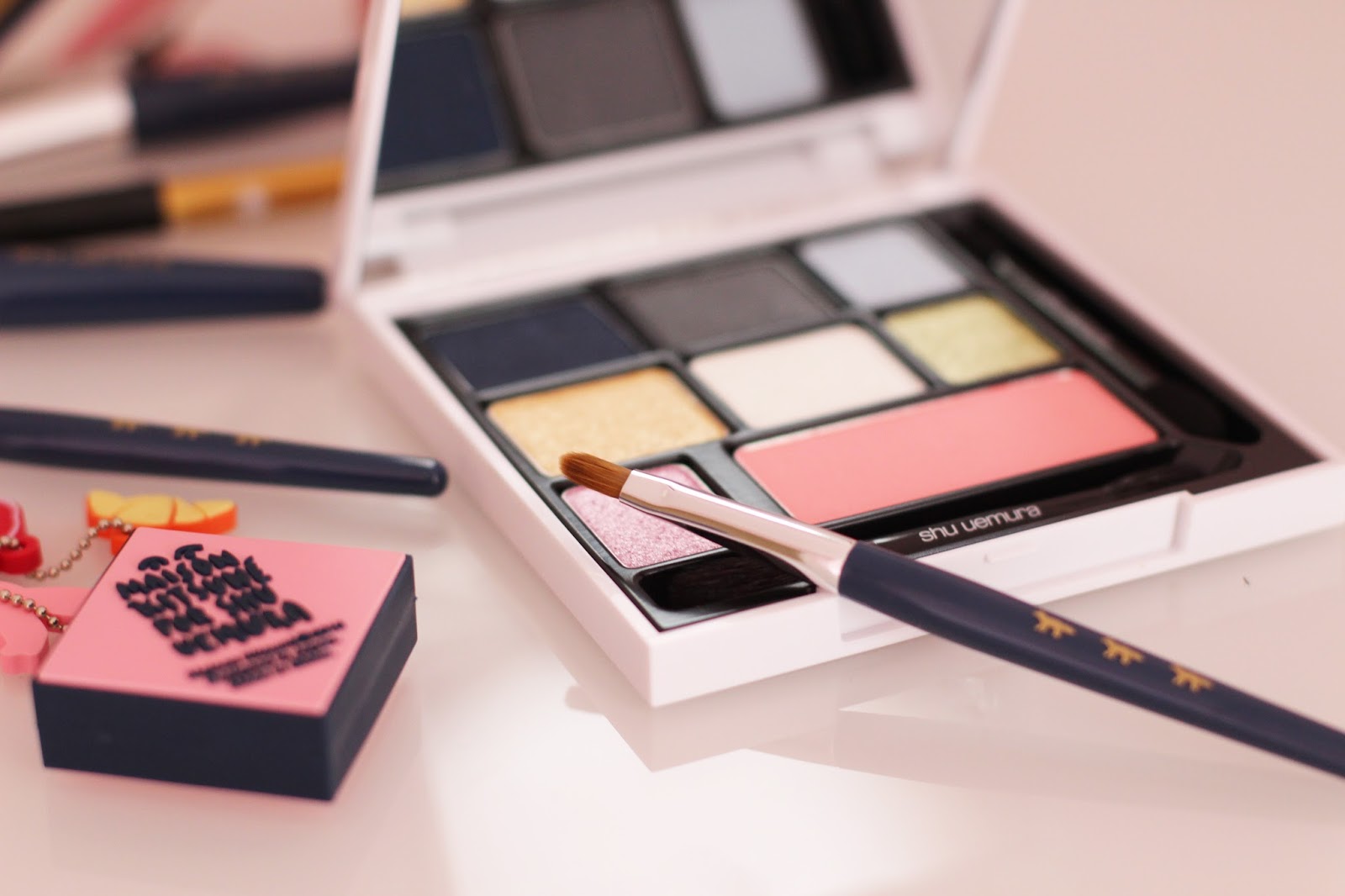 Palette Indigo Eye And Cheek Shu Uemura x Maison Kitsuné