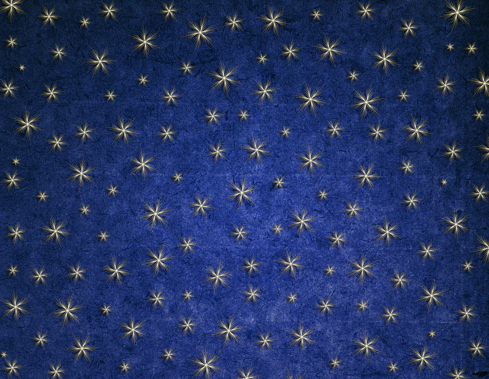 По темному небу золотым узором звезд. Ткань с золотыми звездами. Синий фон со звездами. Синяя ткань с золотыми звездами. Ткань со звездочками.