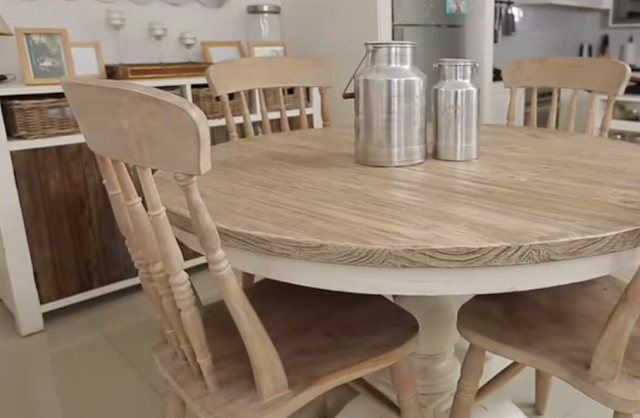 Vintage Classic House Vintage Classic House