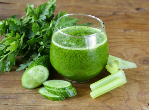 Consommez un verre de cette boisson avant de se coucher et commencez à réduire la graisse abdominale Consommez un verre de cette boisson avant de se coucher et commencez à réduire la graisse abdominale