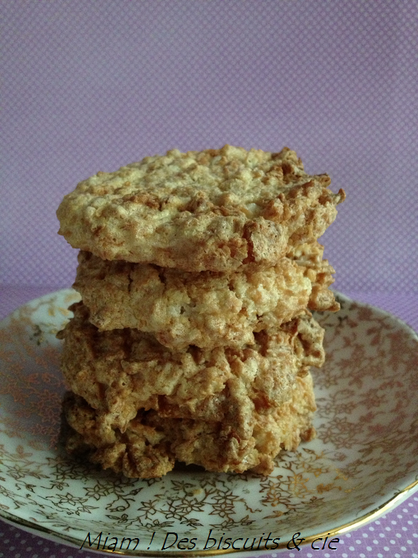 Biscuits au coconut & Corn Flakes Miam ! Des biscuits