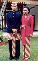 Provinsi Jawa Barat - Pakaian Adat Tradisional Kebaya Provinsi Jawa Barat - Pakaian Adat Tradisional Kebaya