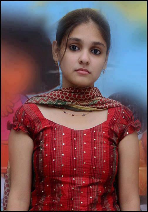 Bangla girl in australia showing butt 1