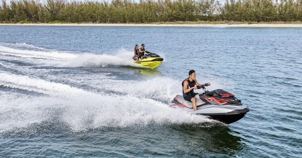 Sunshine Kelly Beauty . Fashion . Lifestyle . Travel . Fitness Steps to Find Perfect Jet Ski