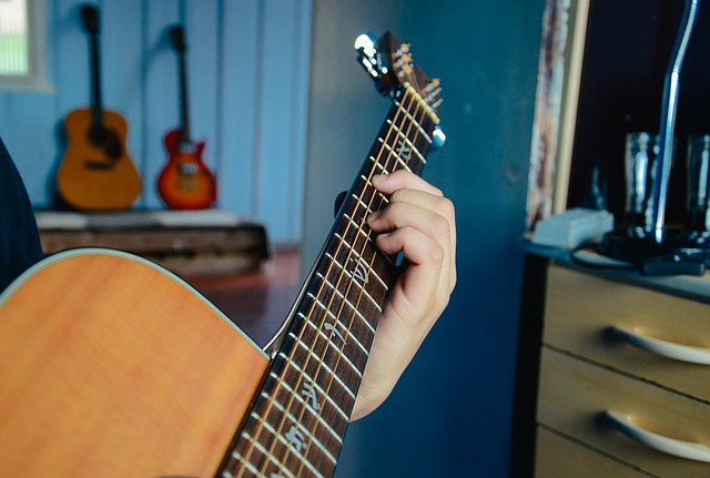 Kunci Gitar Lagu Peterpan Mungkinkah
