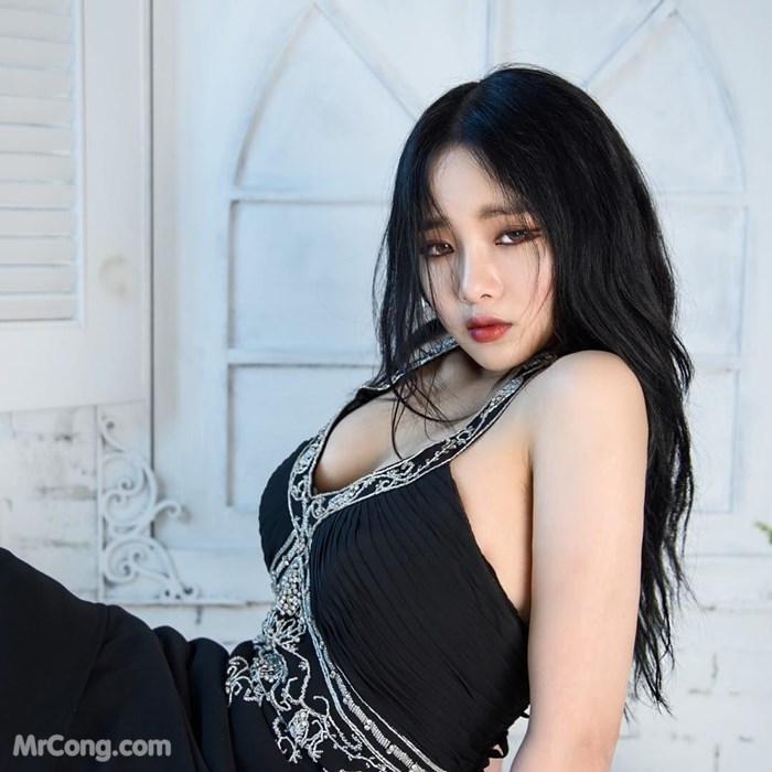 Yu Han (jeee622) Hot girl famous huge breasts social network (684 pictures)