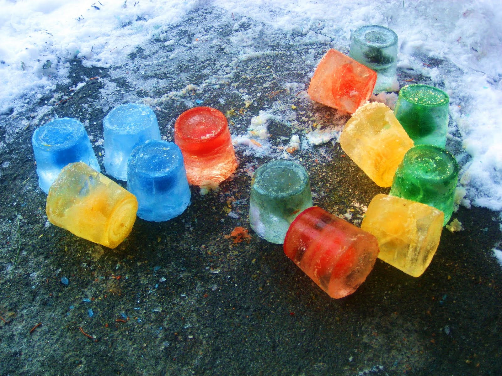 Motherhood for Dummies Winter Activities Colored Ice Blocks