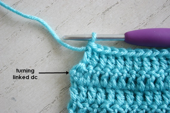 Four Ways to Avoid the Turning Chain Hole when Crocheting by Susan Carlson of Felted Button