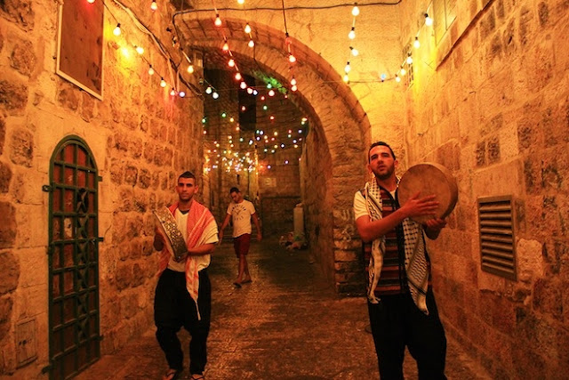Ramadhan Hampir Tiba,Lihat Tradisi Pelik Kejut Sahur Orang Arab