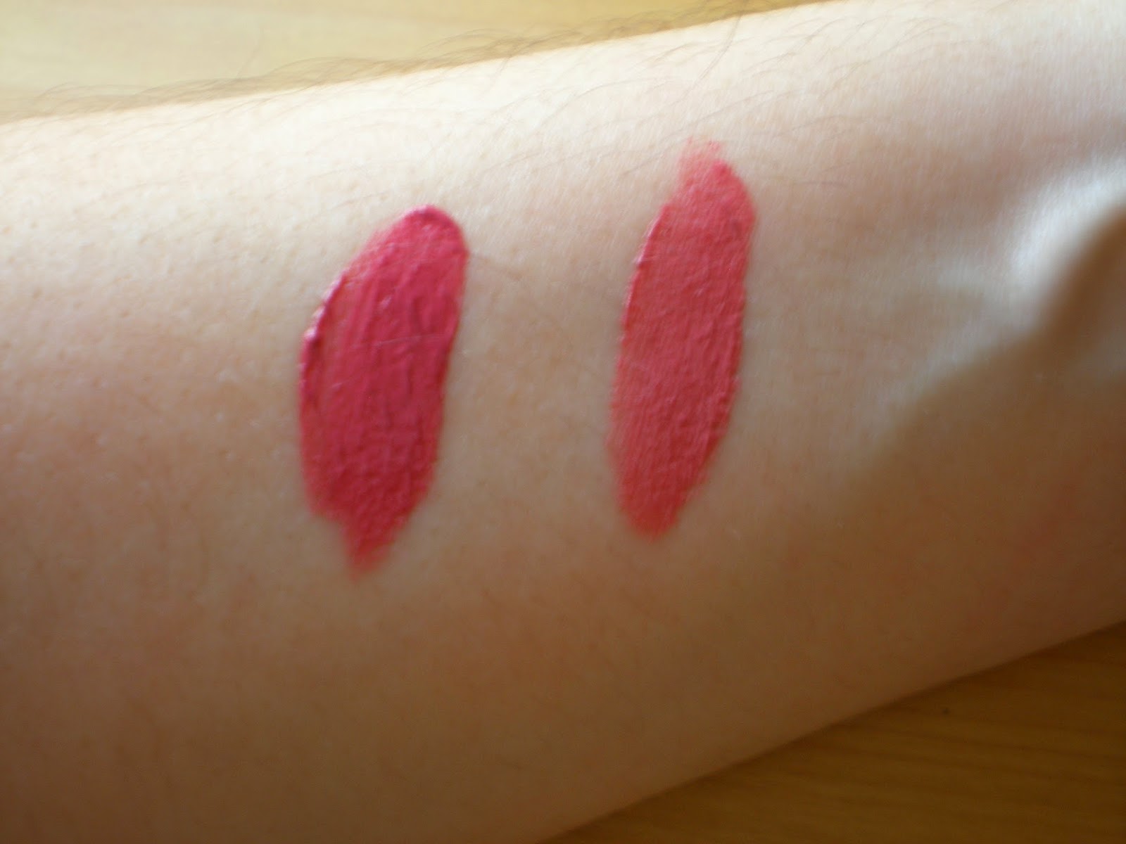 Bourjois Rouge Edition Velvet, left Nude-ist, right Don't Pink on it!
