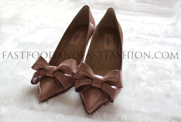 Shoe : Bow Embellished Patent Leather Pumps vs Ivanka Fazio Pump - Elle Blogs