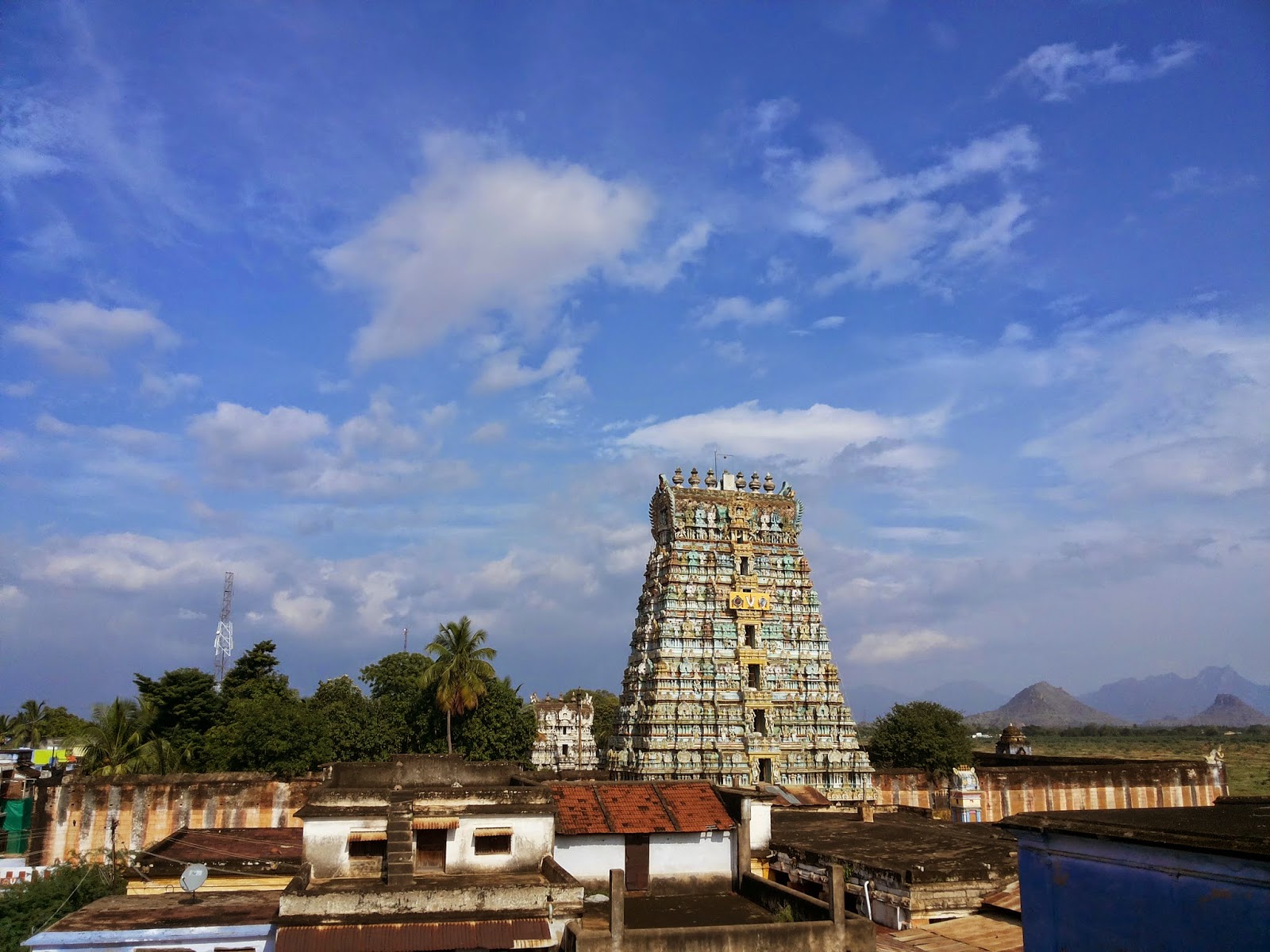 information about nanguneri nanguneri vanamamalai perumal temple front