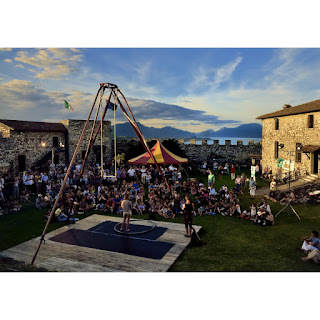 Lonato in Festival dal 2 al 5 agosto Rocca di Lonato del Garda (BS) Lonato in Festival dal 2 al 5 agosto Rocca di Lonato del Garda (BS)