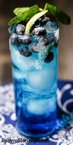 Bangin’ Blueberry Lemonade #Bangin’ #Blueberry #Lemonade #sunday #fresh #healthy