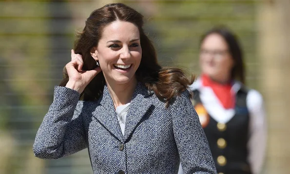 Kate Middleton visit Anna Freud Centre. Kate wore her Michael Kors coatdress today. Duchess wore her Roksanda Ilincic 'Peridot' dress
