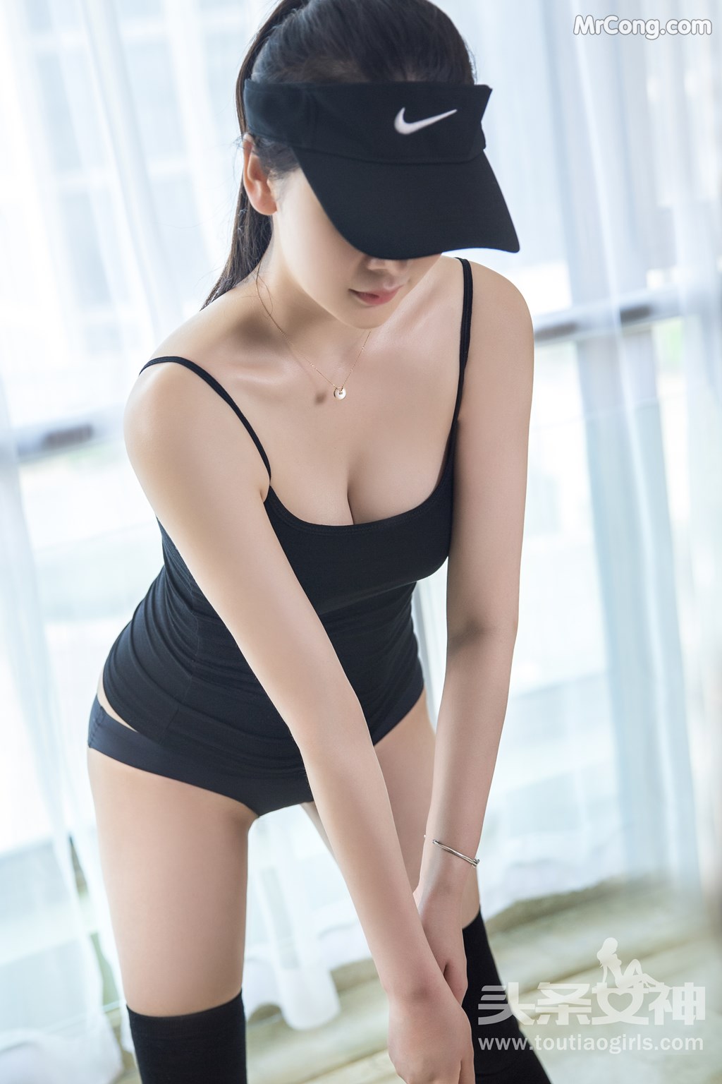 TouTiao 2017-07-25: Model Li Li Sha (李丽莎) (21 photos)