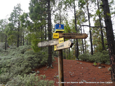 Señales en la Degollada de Piedras Blancas Señales en la Degollada de Piedras Blancas