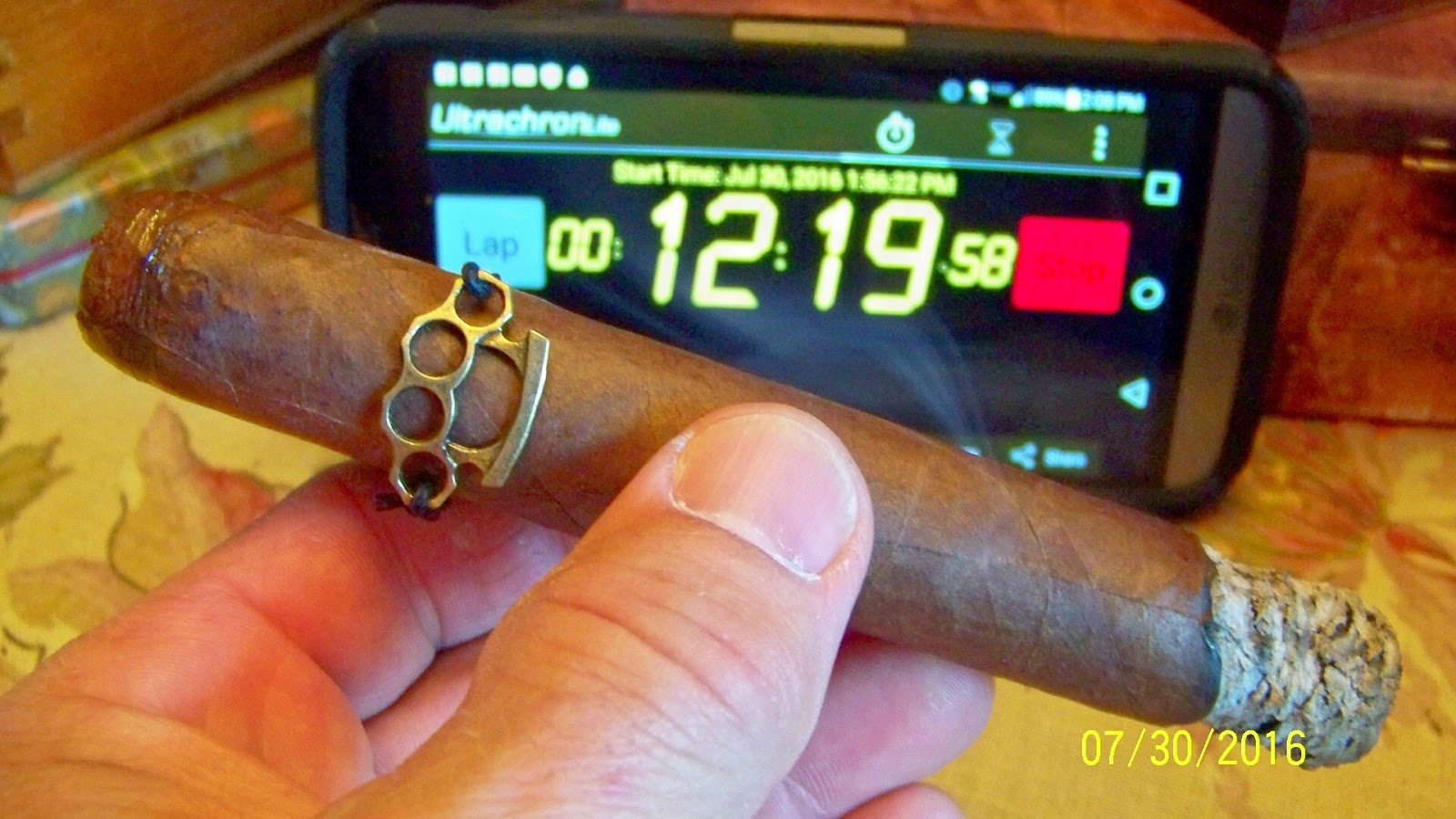 Tiny Tim's Cigar World! Ezra Zion Brass Knuckles XL (6 x 54)
