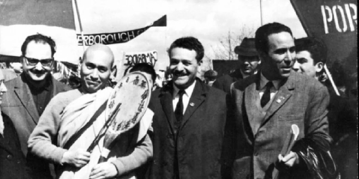 Goodbye Το Manolis Glezos, The First Partizan to Take Down Nazi's Flag